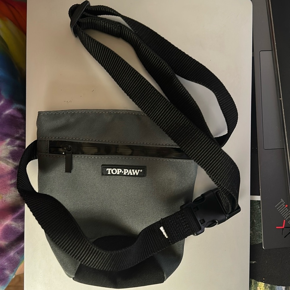 Dog Treat Pouch with Pet Training Clicker, Dog Poop Bag Holder